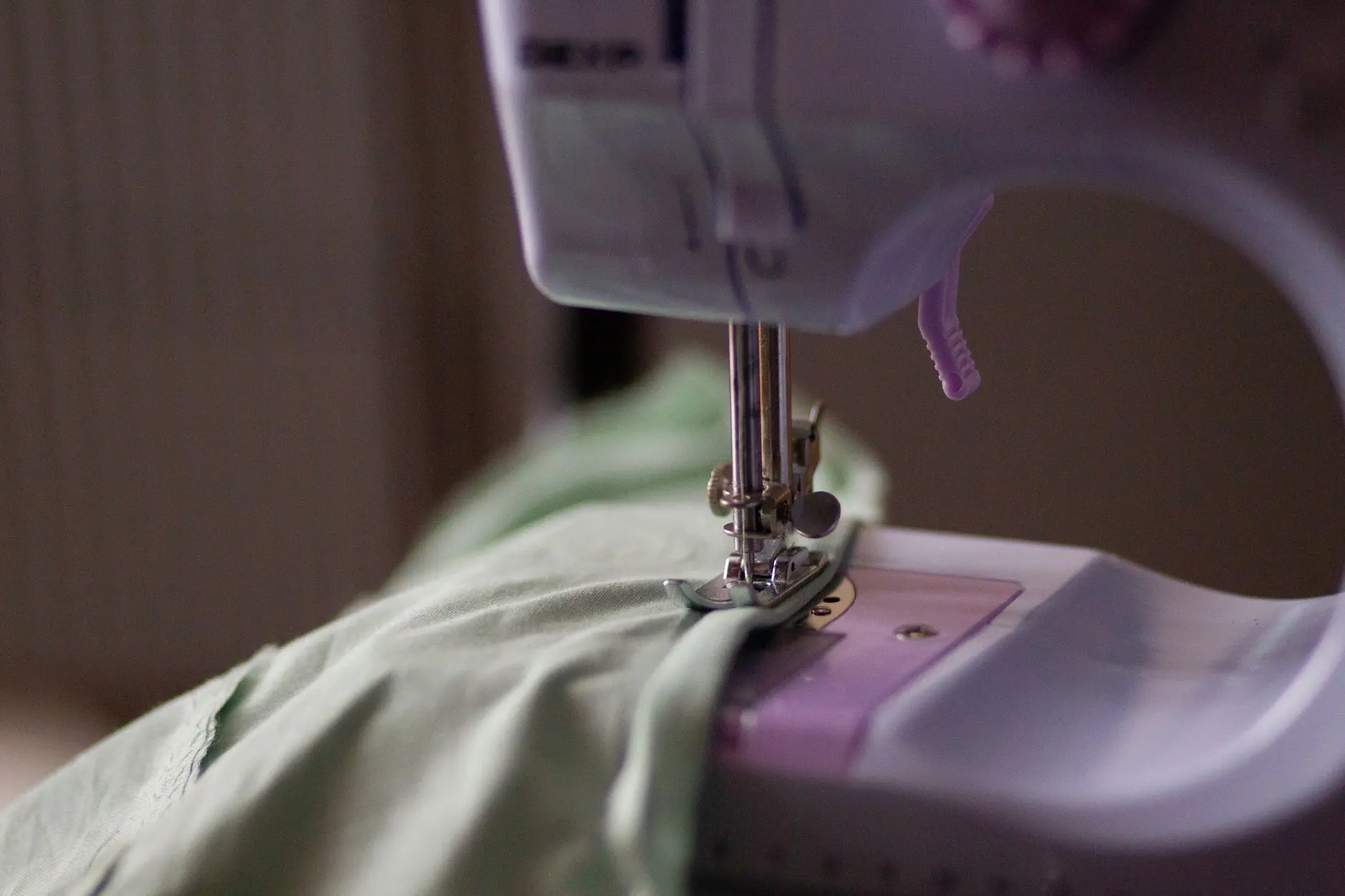 2025年机器人客服软件在电商服务中的技术升级方案